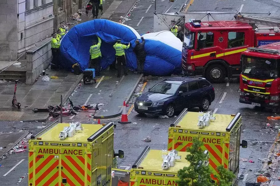 Tragedi di Parade Liverpool: Puluhan Terluka Hasil lengkap dari Permainan olahraga Anda tersedia di ROKETSLOT